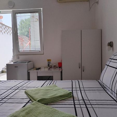 Bankers Guest House Veliko Gradiste Ruang foto