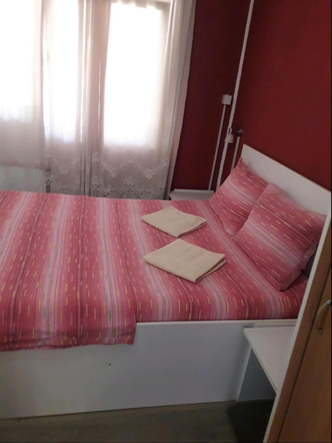 Bankers Guest House Veliko Gradiste Ruang foto
