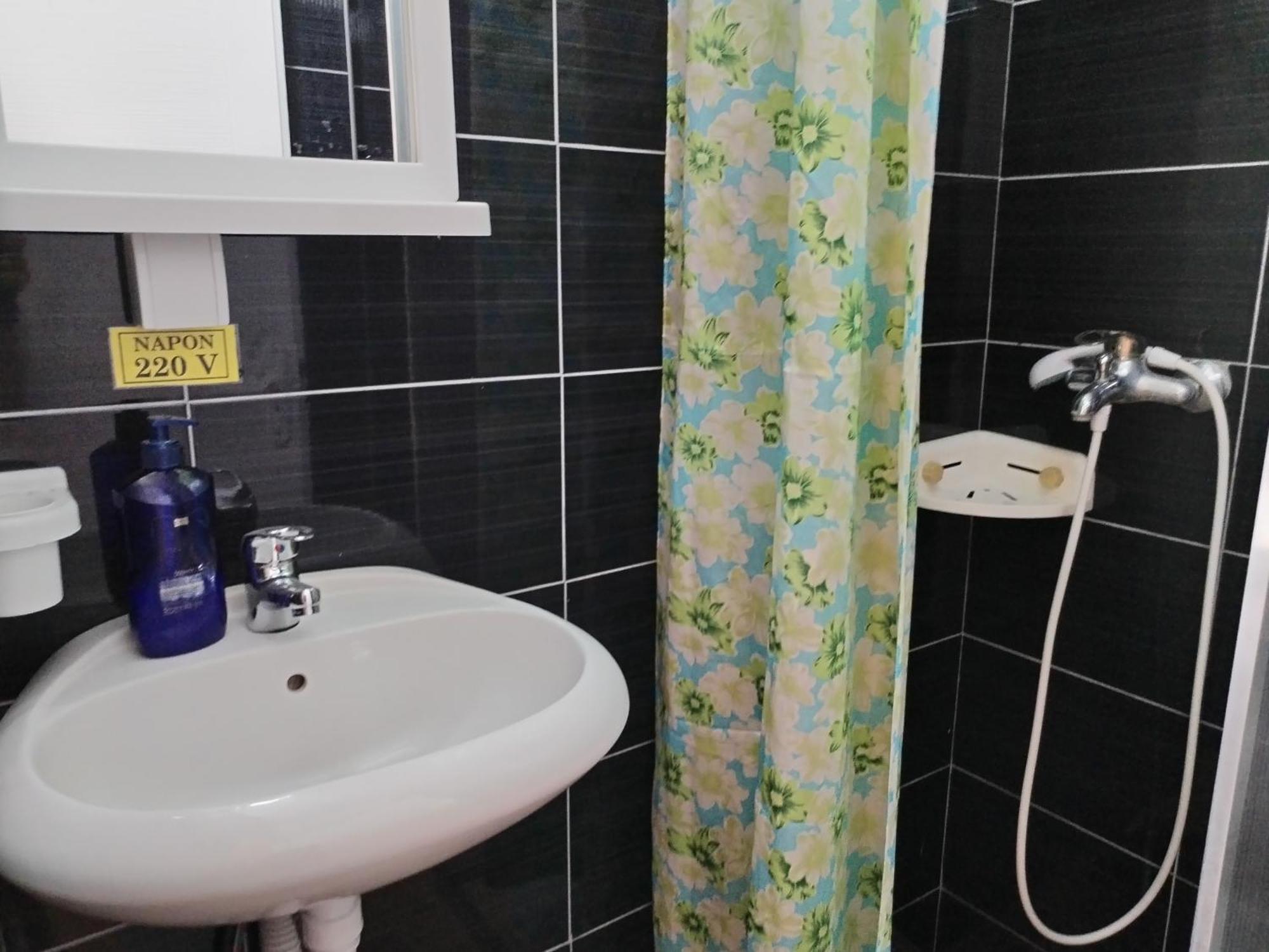 Bankers Guest House Veliko Gradiste Ruang foto