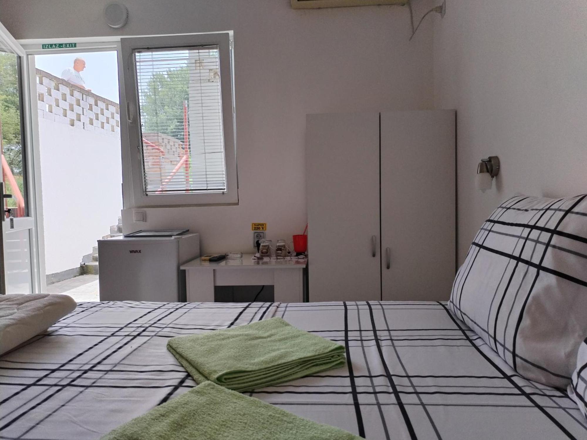 Bankers Guest House Veliko Gradiste Ruang foto